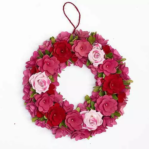 16" RED WOOD CURL WREATH WITH PINK ROSES3362