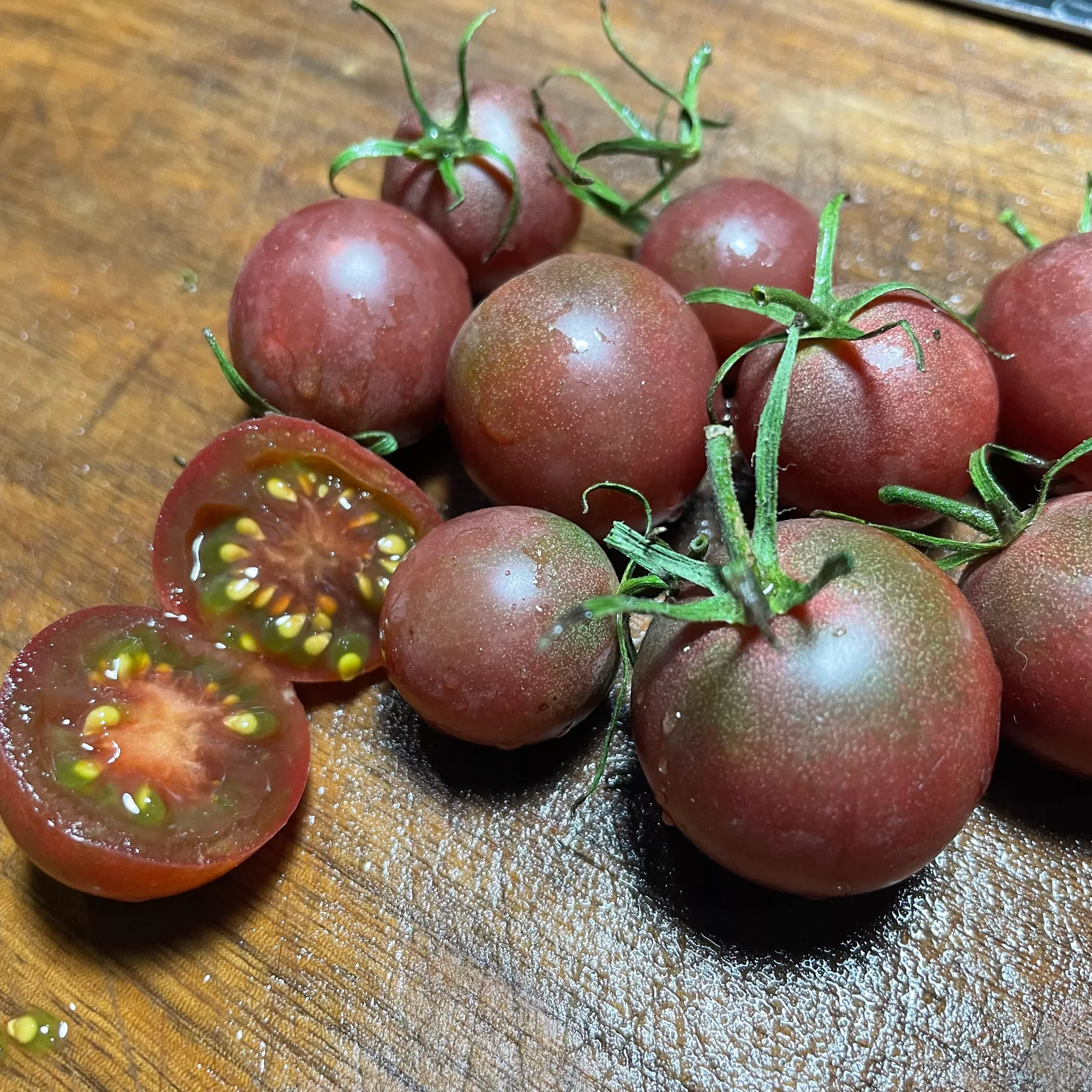 Black Cherry Tomato Seeds