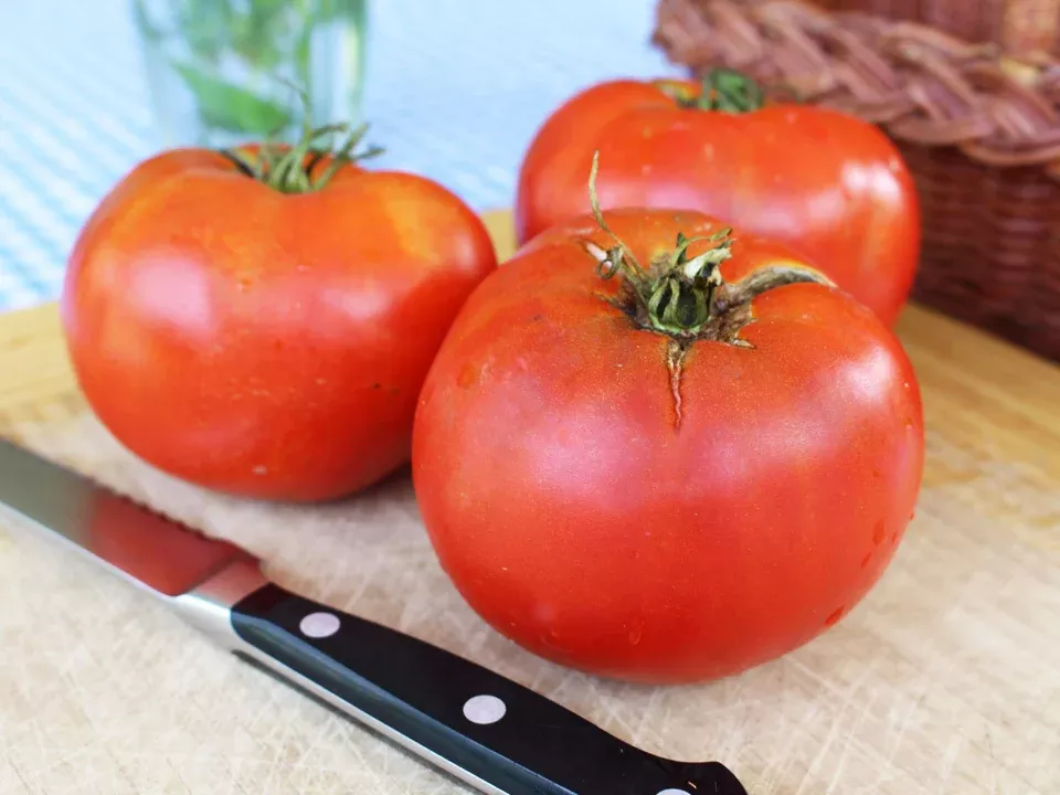Earl's Red Organic Beefsteak Seeds
