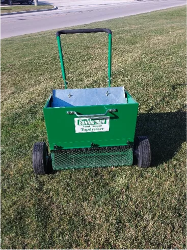 Mini-Topper Top Dresser - Small To Medium Sized Areas