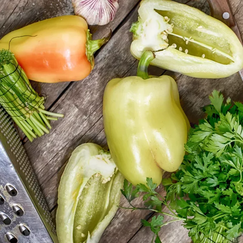 Organic White Cloud Pepper Seeds (Capsicum annuum) – 15+ seeds, Unique Variety for Home Gardening