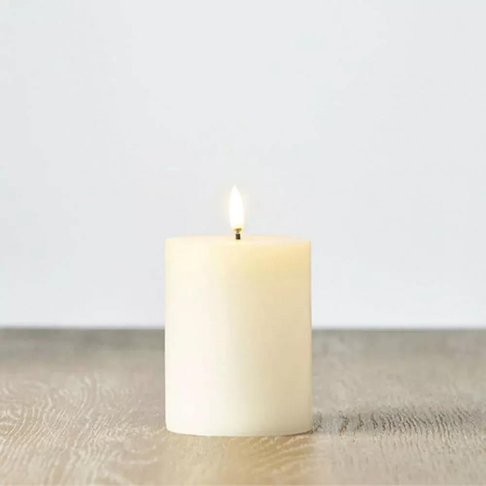 Raz, Uyuni Candle, Ivory Pillar Candle, 3"X5"