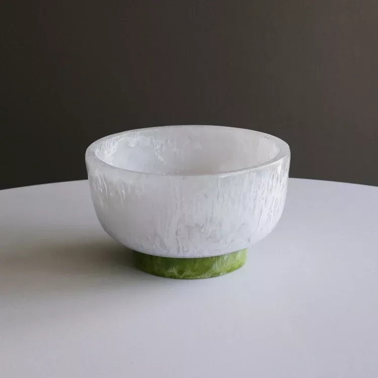 RESIN Rio Small Bowl with Base (White and Green)